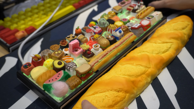Just Looking at This Food-Themed Mechanical Keyboard Makes Me Hungry