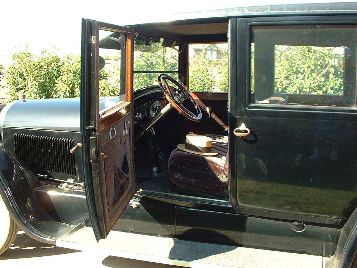At $25,000, Would You Turn Back The Clock With This 1924 Cadillac V-63 Sedan?