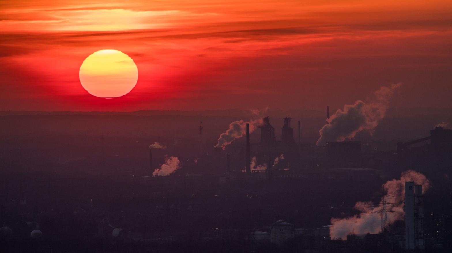 There hasn't been a better time to learn about climate change through the wonderful medium of podcasting. (Photo: Lukas Schulze, Getty Images)