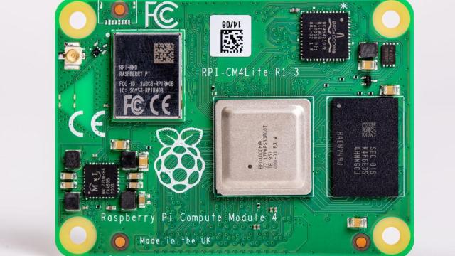 The Raspberry Pi 4 Compute Module Is a Mini Brain for Your DIY Projects