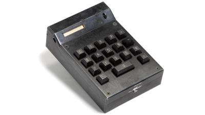 The World’s First Handheld Calculator Is Up for Auction