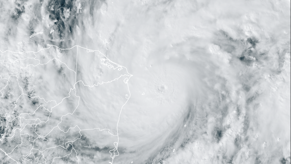 Hurricane Eta approaching Nicaragua. (Gif: NOAA/CIRA)