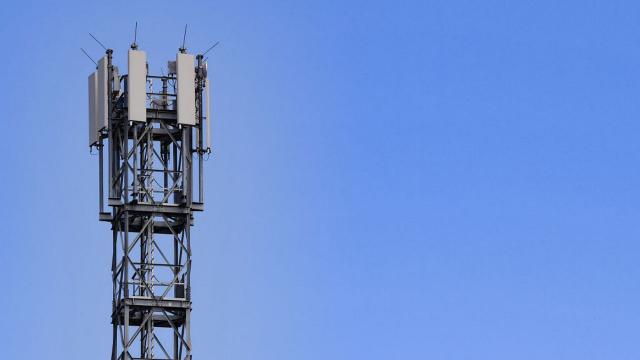 We Now Know When The Government Will Start Auctioning Faster 5G, Kind Of