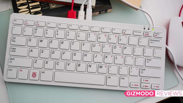 This Raspberry Pi-Powered Keyboard Is a Delight