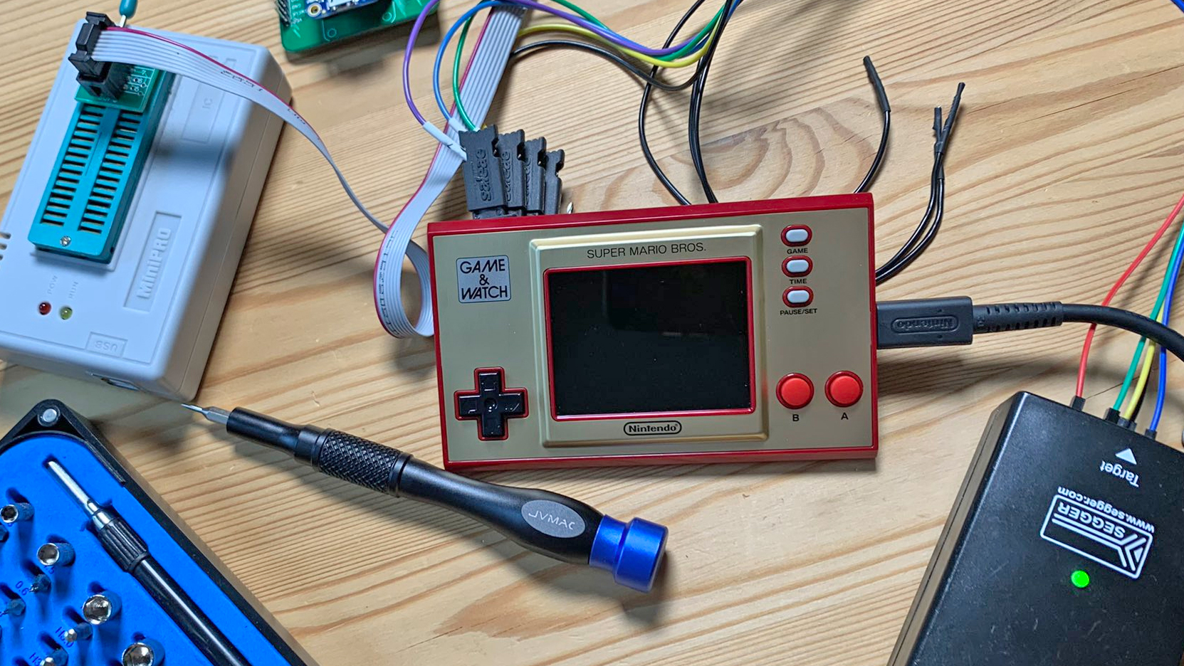 Nintendo’s New Game & Watch Hacked a Day Before It’s Official Release