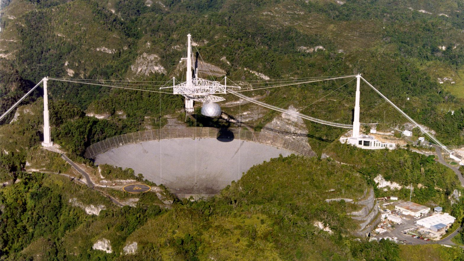 The Arecibo Observatory in Puerto Rico.  (Image: NAIC)