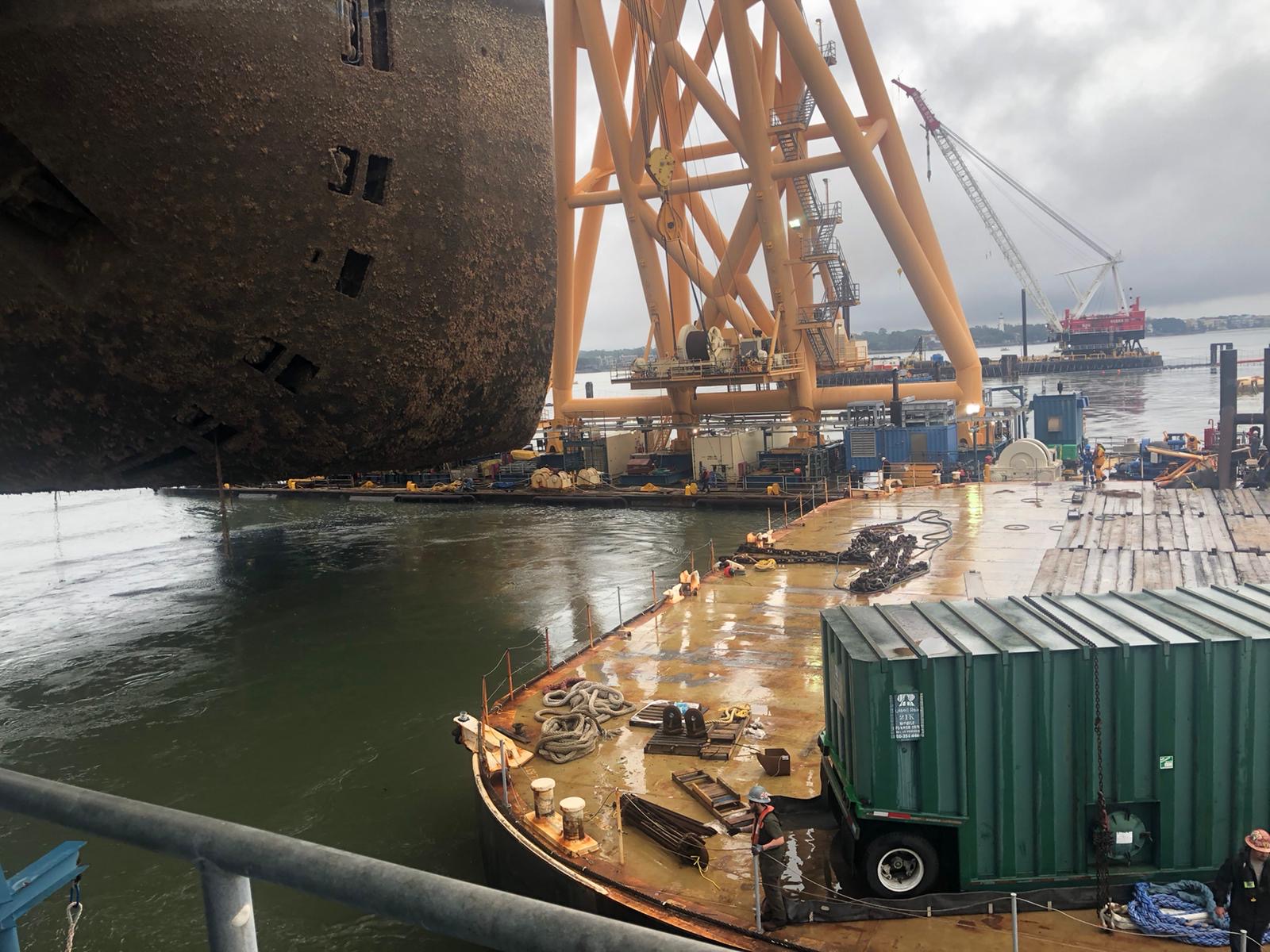 A Chain Just Cut Through A Capsized Cargo Ship Filled With Cars And The Process Is Fascinating