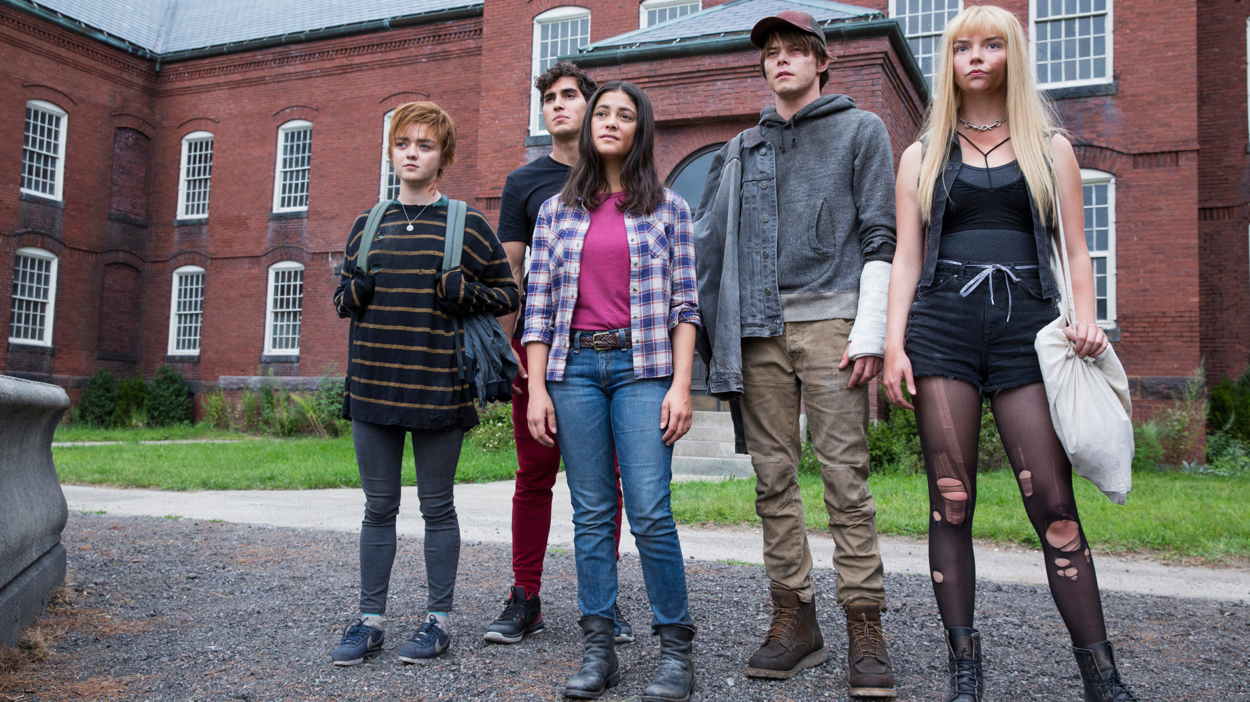 The New Mutants cast, minus the Demon Bear. (Image: Fox)