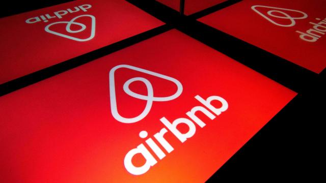 Airbnb Adds Restrictions to New Year’s Eve Bookings to Deter Partying in a Pandemic
