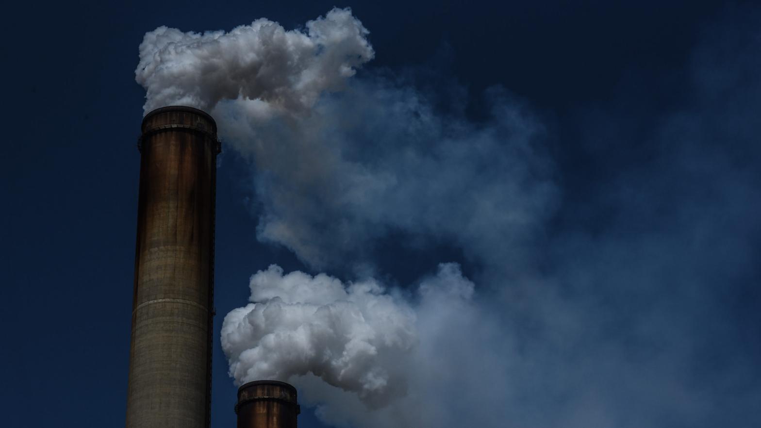 A power plant owned by American Electric Power. Gross. (Photo: Stephanie Keith, Getty Images)