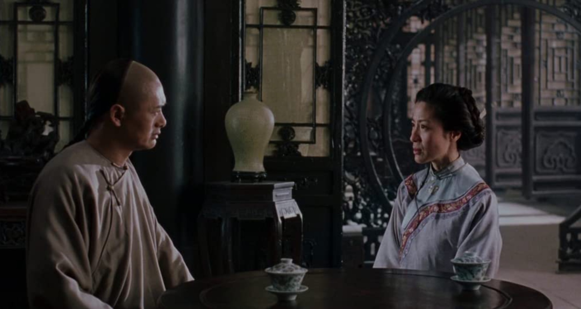 Li Mu Bai (Chow Yun-Fat) and Yu Shu Lien (Michelle Yeoh). (Photo: Sony Classics)