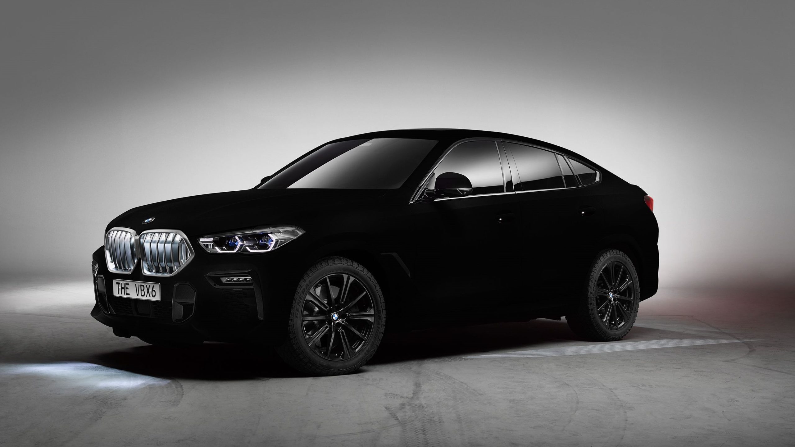 This Impossibly Black Lancer Evolution Uses Special Paint To Break Your Brain