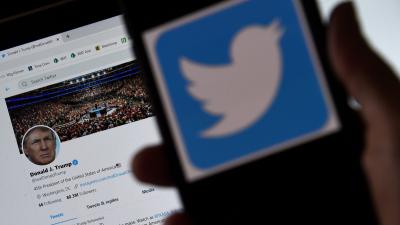 Twitter Briefly Grows a Spine, Says It Was an Accident