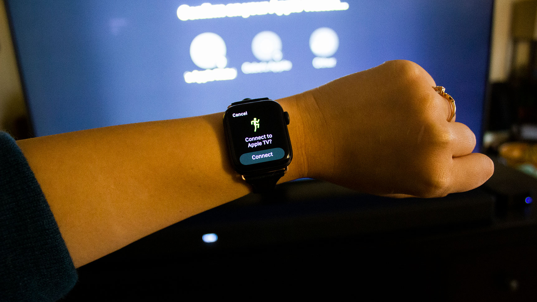 The Apple TV can auto-detect who in your house has an Apple Watch in proximity. It will also ask you to confirm which watch wants to connect before starting a workout.  (Image: Victoria Song/Gizmodo)
