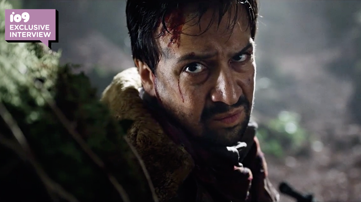 Lee Scoresby (Lin-Manuel Miranda) gets ready for a fight.  (Image: HBO)