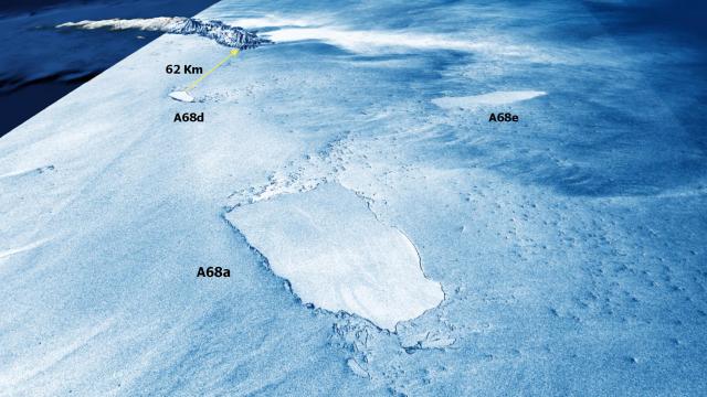 Striking 3D Satellite Images Show Shattered Iceberg A68a, Which Still Threatens a Sensitive Island