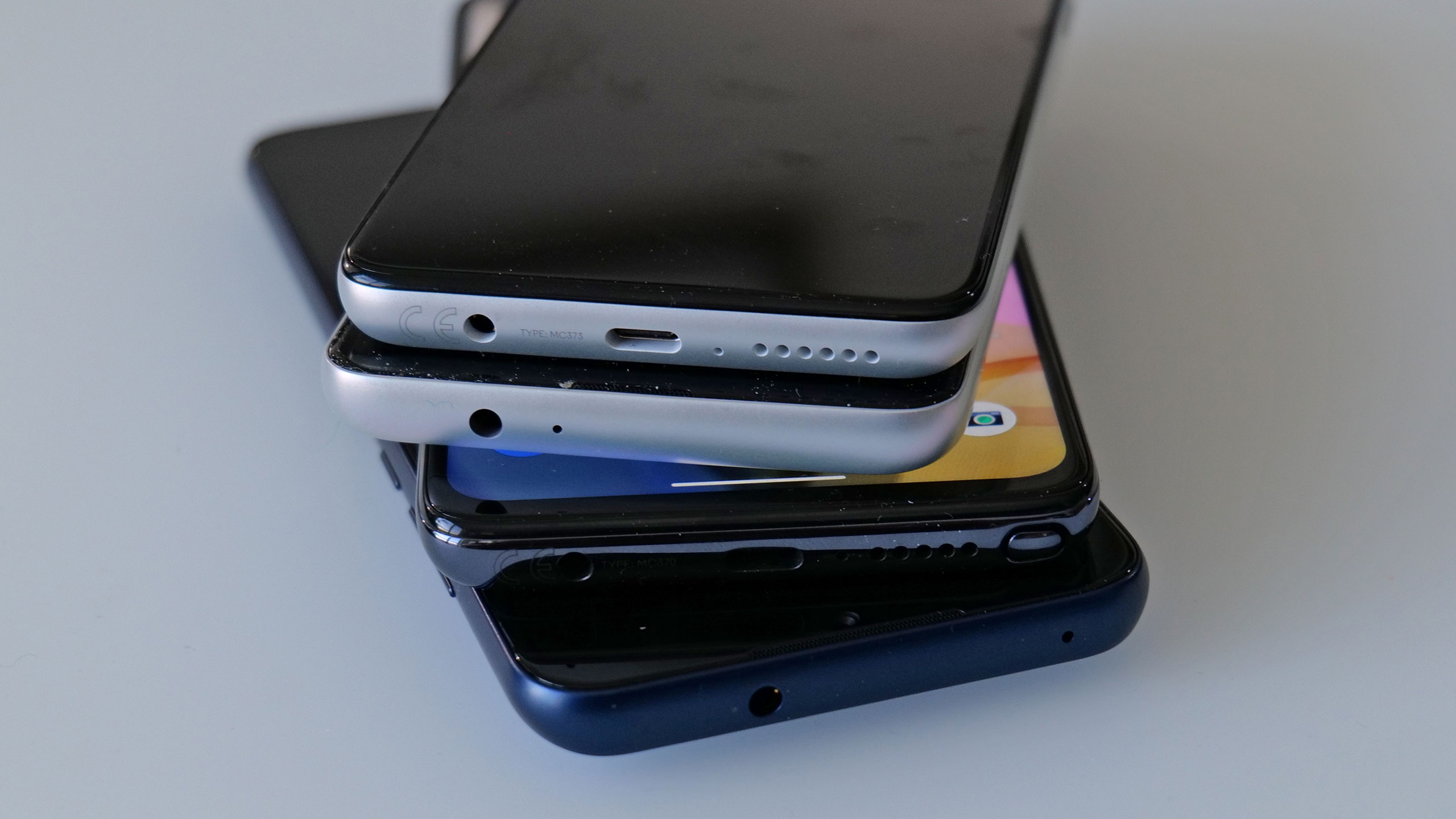 Every Moto (at least these ones) gets a headphone jack.  (Photo: Sam Rutherford)