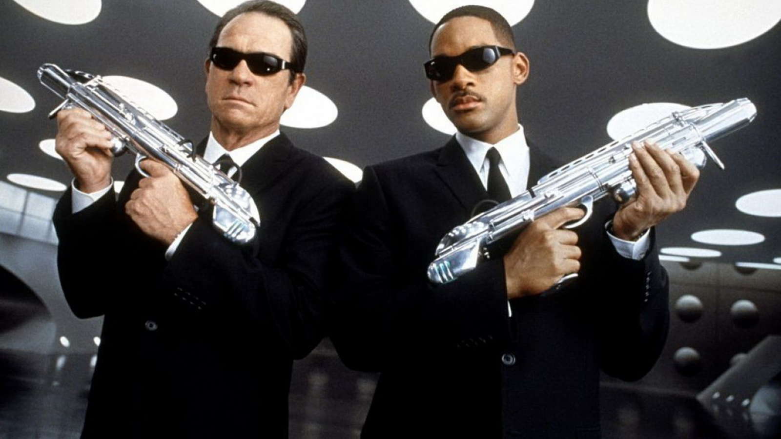 Tommy Lee Jones and Will Smith in Men in Black. (Image: Sony Pictures)