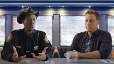 This Resident Alien Promo Is Just Alan Tudyk Riffing on How Weird Food Is