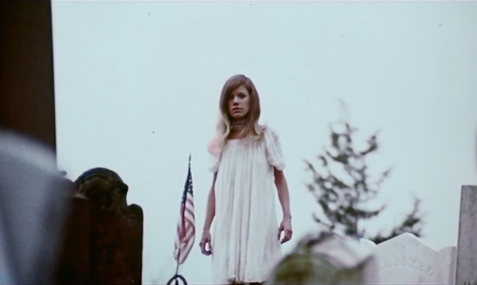 A girl, or maybe a ghost, appears to Jessica. (Image: Paramount Pictures)