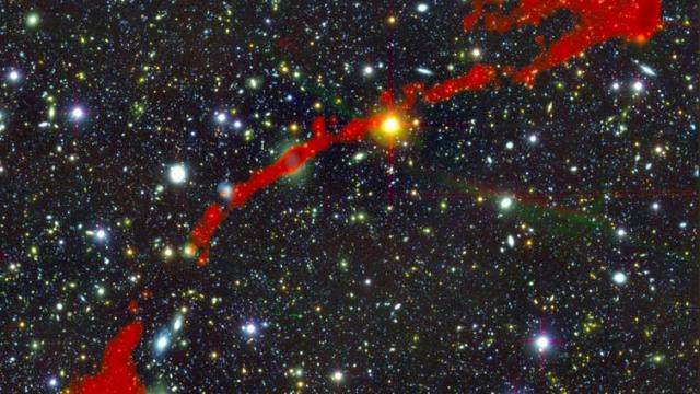 Discovery of Two New Giant Radio Galaxies Offers Fresh Insights Into the Universe