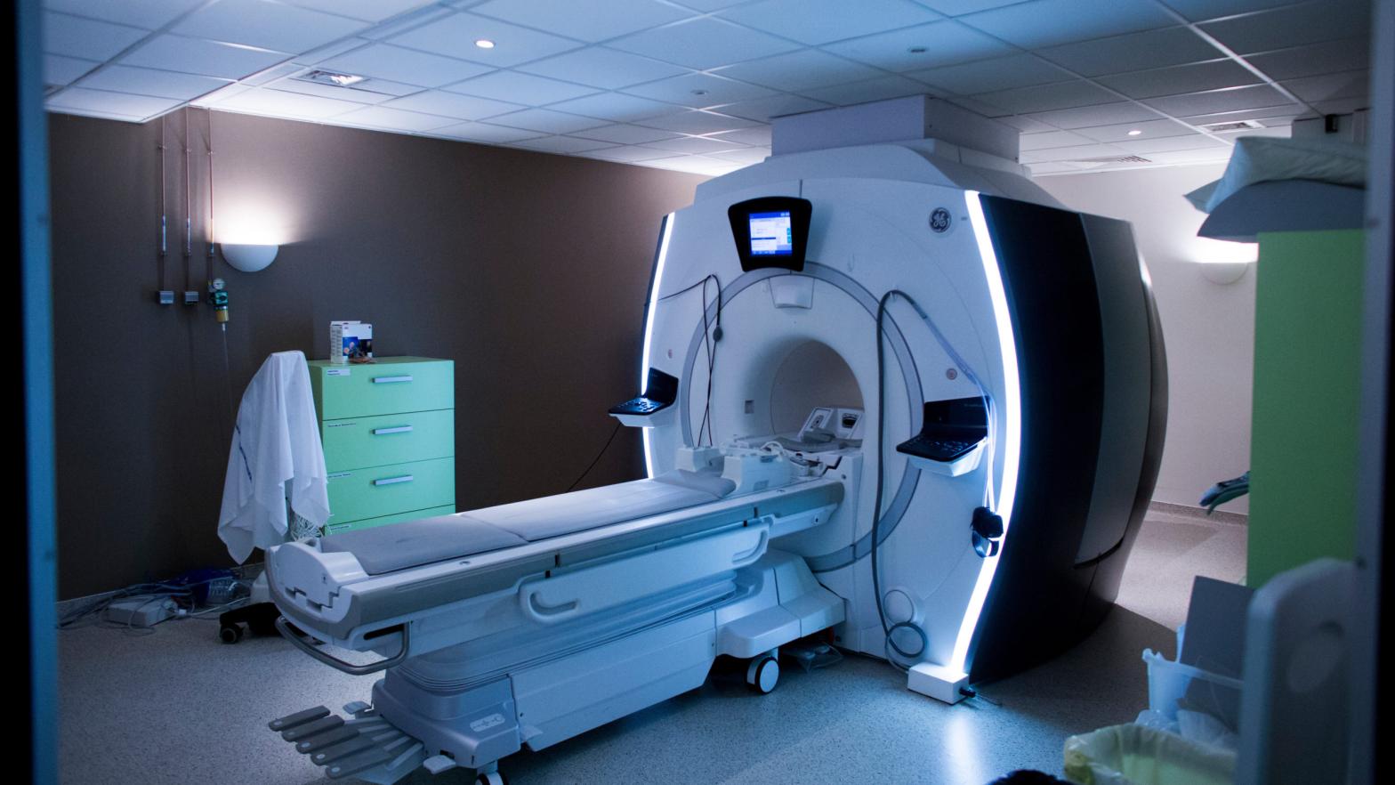A magnetic resonance imaging (MRI) room  (Photo: Fred Dufour/AFP, Getty Images)