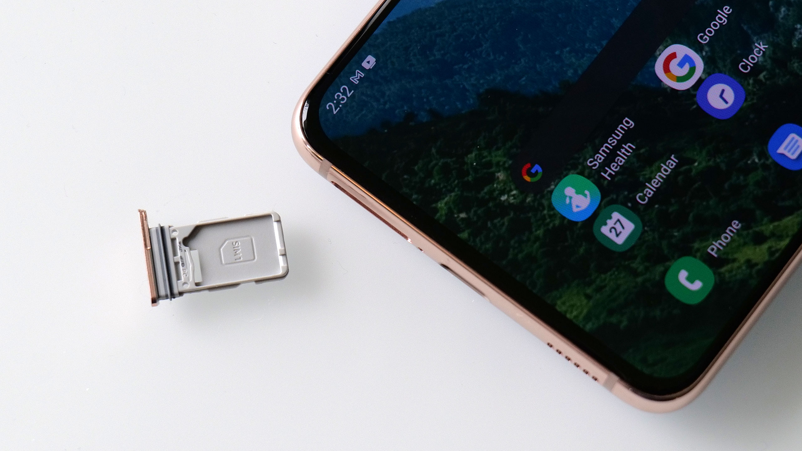 It was a nice run, but with the S21, Samsung is saying goodbye to microSD card support.  (Photo: Sam Rutherford)