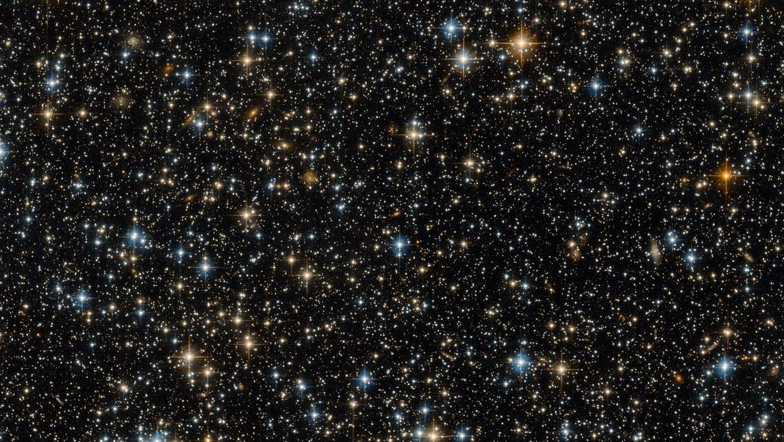 Just some of the visible matter in Tucana. (Image: ESA/Hubble & NASA, Fair Use)