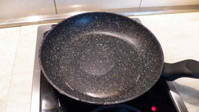 Scientists Explain Why Food Still Sticks to Your Stupid Non-Stick Pan