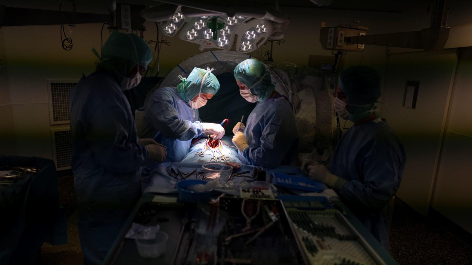 Surgeons in France operate on a patient to inject him with phages as a treatment against multi-drug-resistant bacteria. (Photo: ROMAIN LAFABREGUE/AFP, Getty Images)