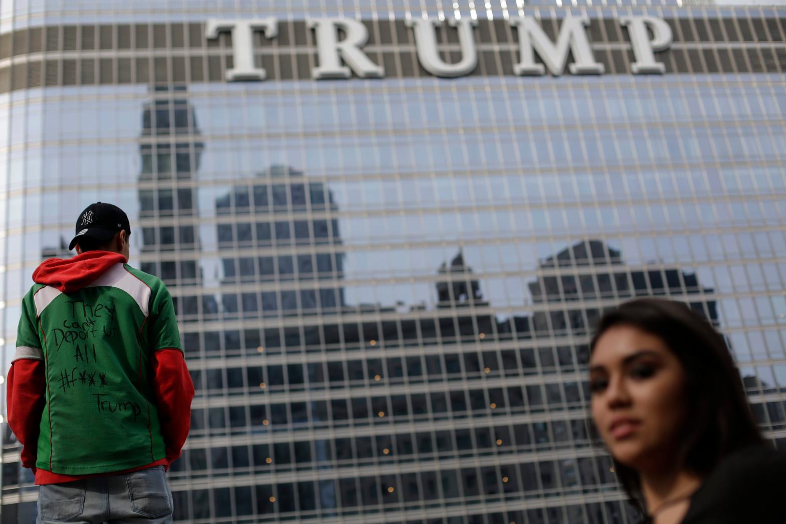 The Trump International Hotel and Tower in Chicago, Illinois.  (Photo: JOSHUA LOTT, Getty Images)