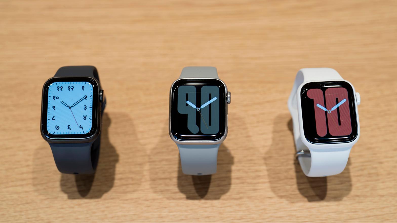 Apple Watch Series 5 devices are displayed in the Apple Marunouchi store on September 20, 2019 in Tokyo, Japan. (Photo: Tomohiro Ohsumi, Getty Images)