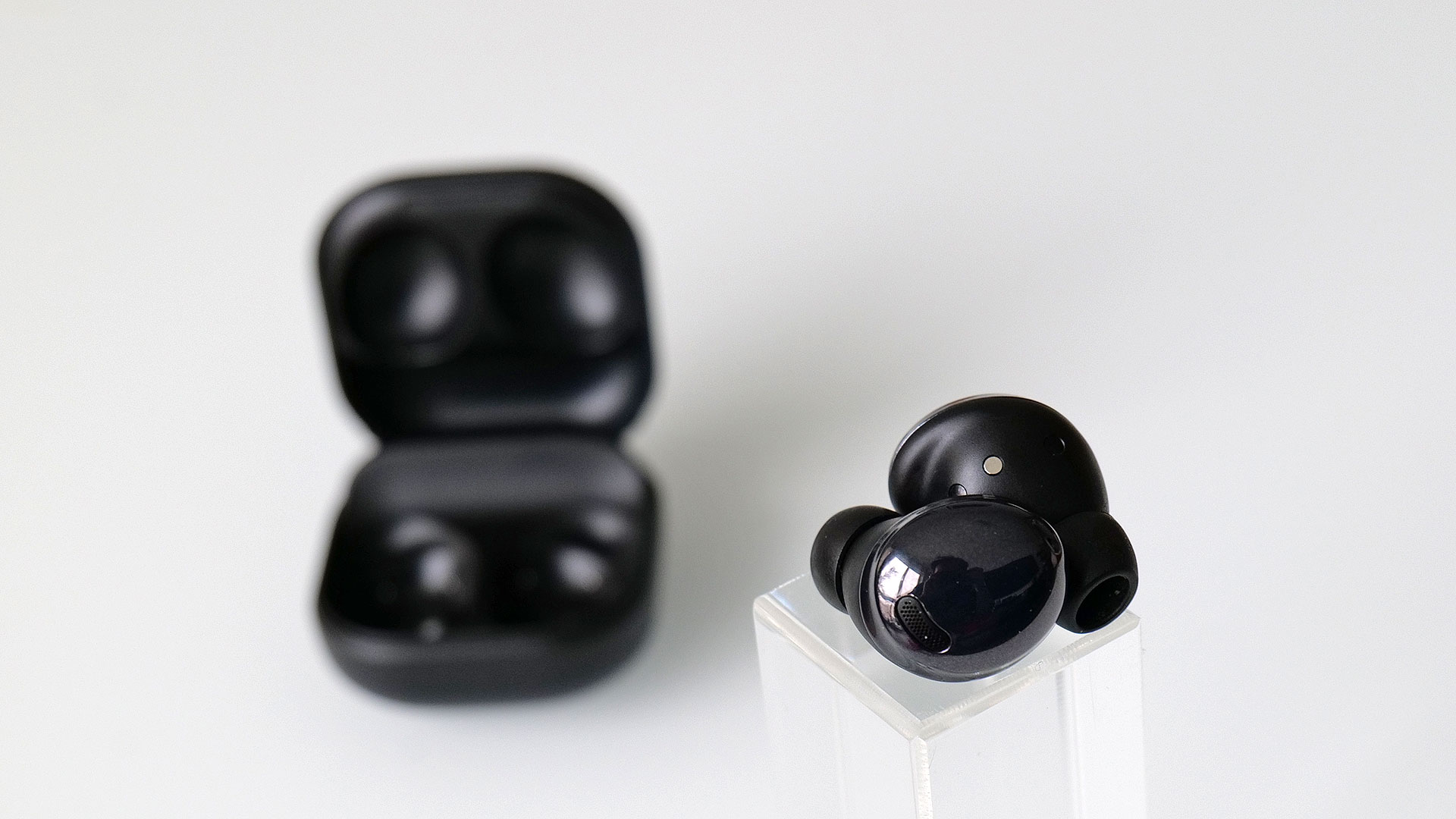 Samsung's head audio engineer says the Galaxy Buds Pro are a culmination of all tech used in previous Samsung earbuds over the past few years.  (Photo: Sam Rutherford)