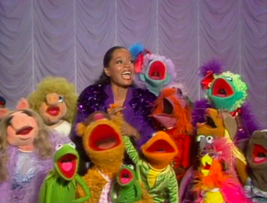 Diana Ross singing with the Muppets. (Screenshot: ABC)