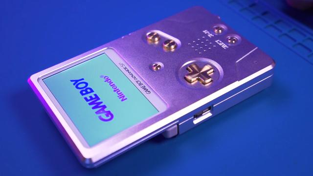 Lustworthy Aluminium Shell Turns the GBA SP Into a MacBook-Inspired Original Game Boy