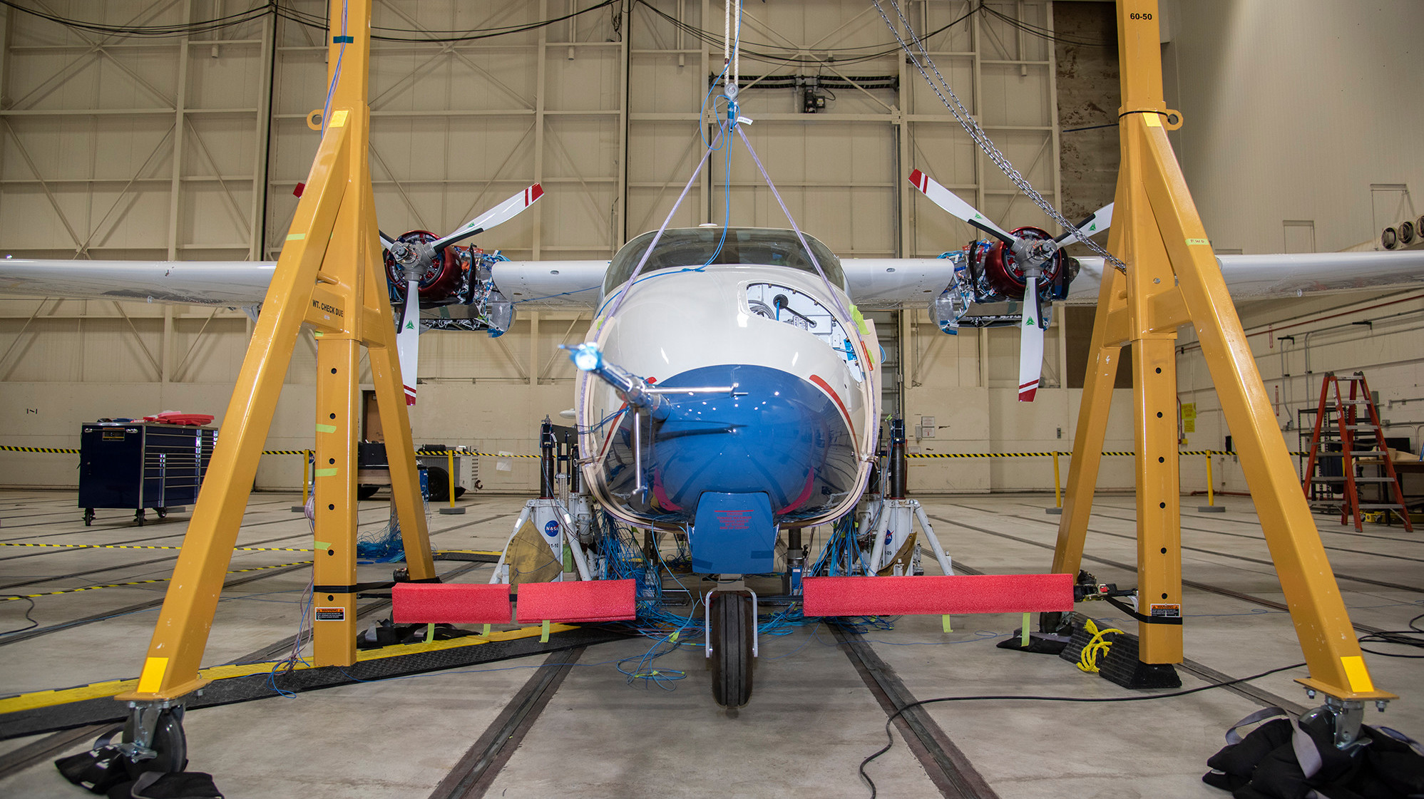 The X-plane in the Armstrong Flight Research Centre in California. (Photo: NASA Photo / Lauren Hughes, Fair Use)