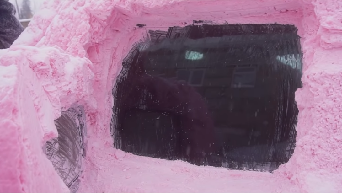 This Is What Happens When You Try To Wash A Car At 40 Degrees Below Zero