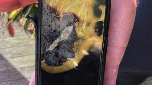 Apple Is Being Sued In Australia Over An Exploding iPhone