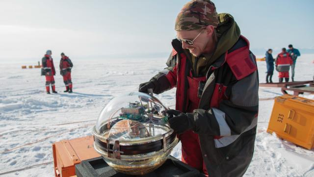 Russian Scientists Drop a Telescope Into the Deepest Lake on Earth
