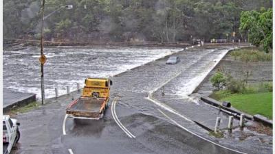 Thousands Of People Watched This Livestream Of A Lexus Caught in NSW Floods