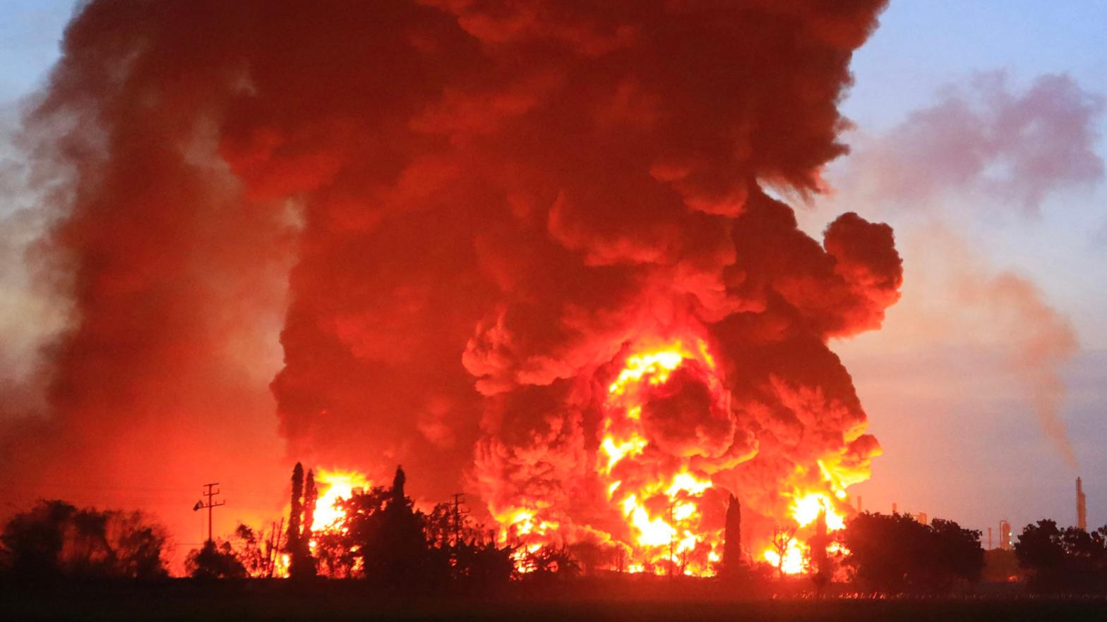 A massive fire rages at the Balongan refinery, operated by state oil company Pertamina, in Indramayu, West Java, on March 29, 2021. (Photo: Agus Sipur, Getty Images)