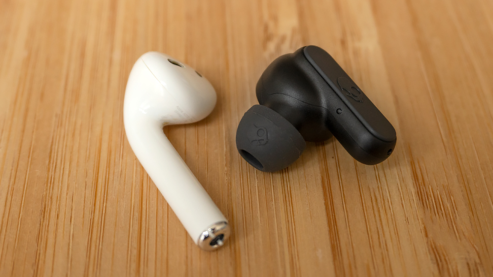 Battery life for each Skullcandy Dime bud manages to outperform the Apple AirPods (3.5 hours vs. 3 hours) but that's expanded to just 12 hours in total with the Dime's charging case, compared to 24 hours with the AirPods case. (Photo: Andrew Liszewski/Gizmodo)