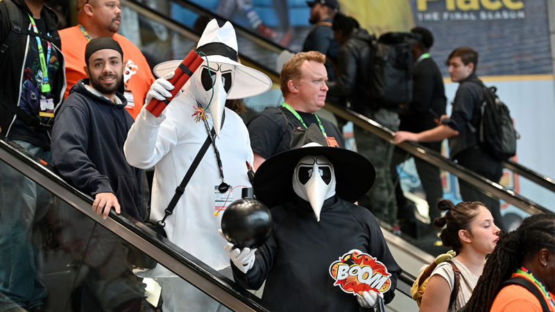 Expect to see many, many more masks if NYCC has an in-person event this year. (Photo: Dia Dipasupil, Getty Images)