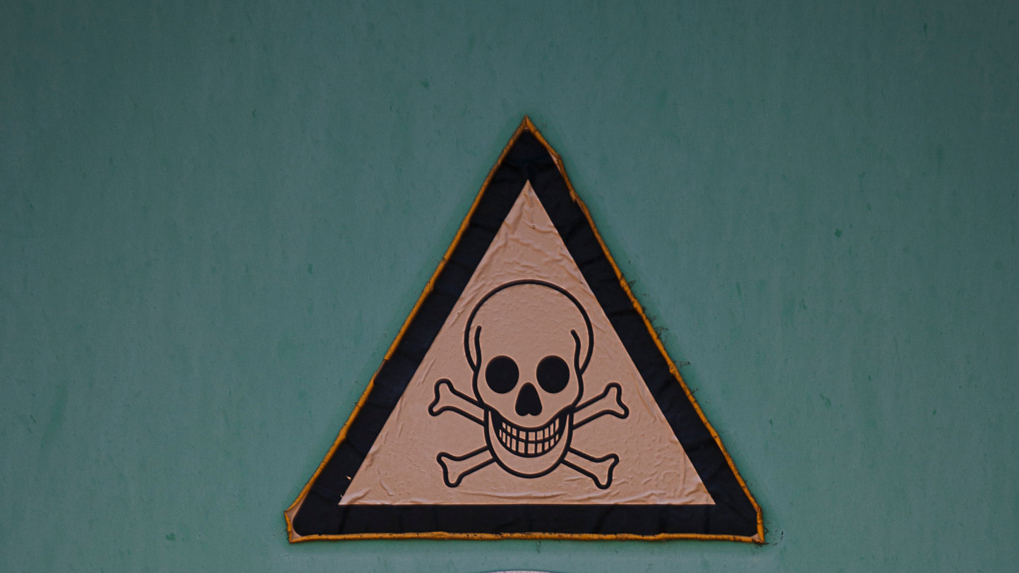 A warning sign at a chemical weapons disposal facility at GEKA in Munster, Germany, in 2013 (used here as stock photo). (Photo: Philipp Guelland/AFP, Getty Images)