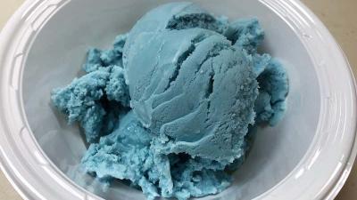 Scientists Finally Figured Out a Way to Make Natural Cyan-Blue Food Colouring