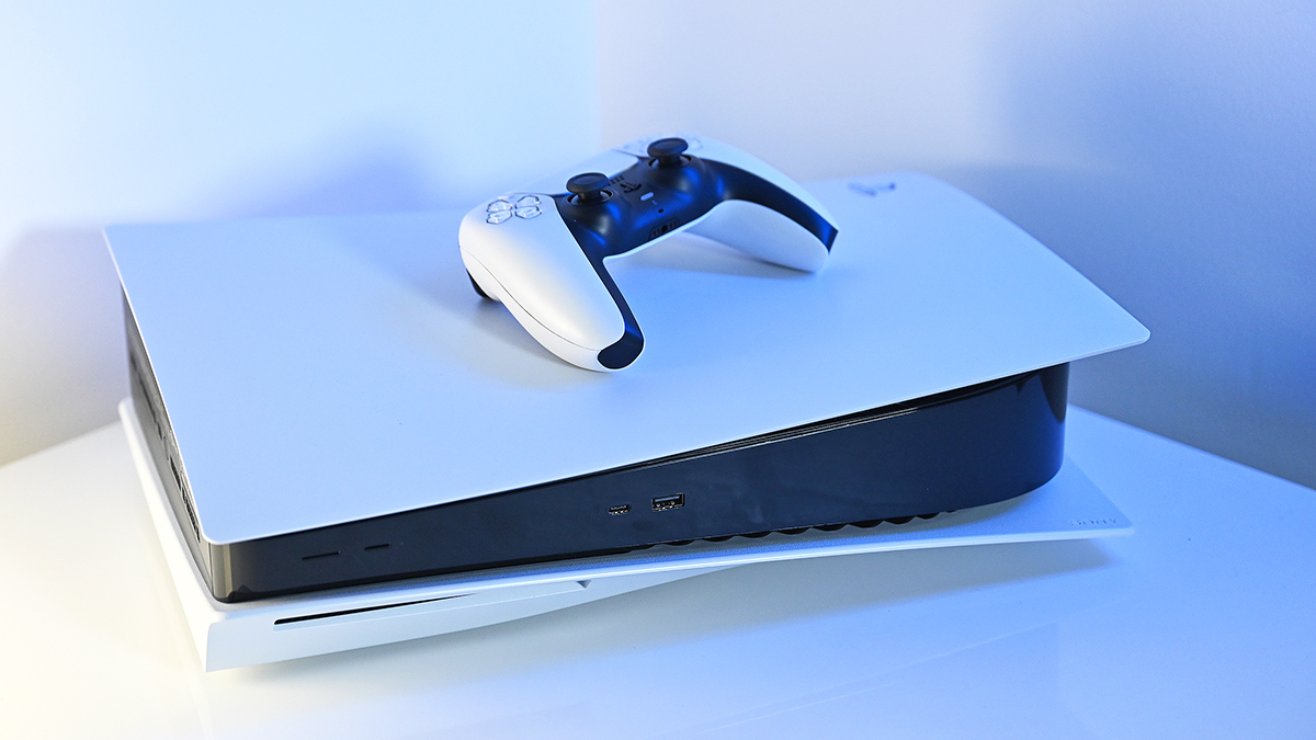 The PS5 comes with Twitch and YouTube options built in. (Photo: Sam Rutherford/Gizmodo)