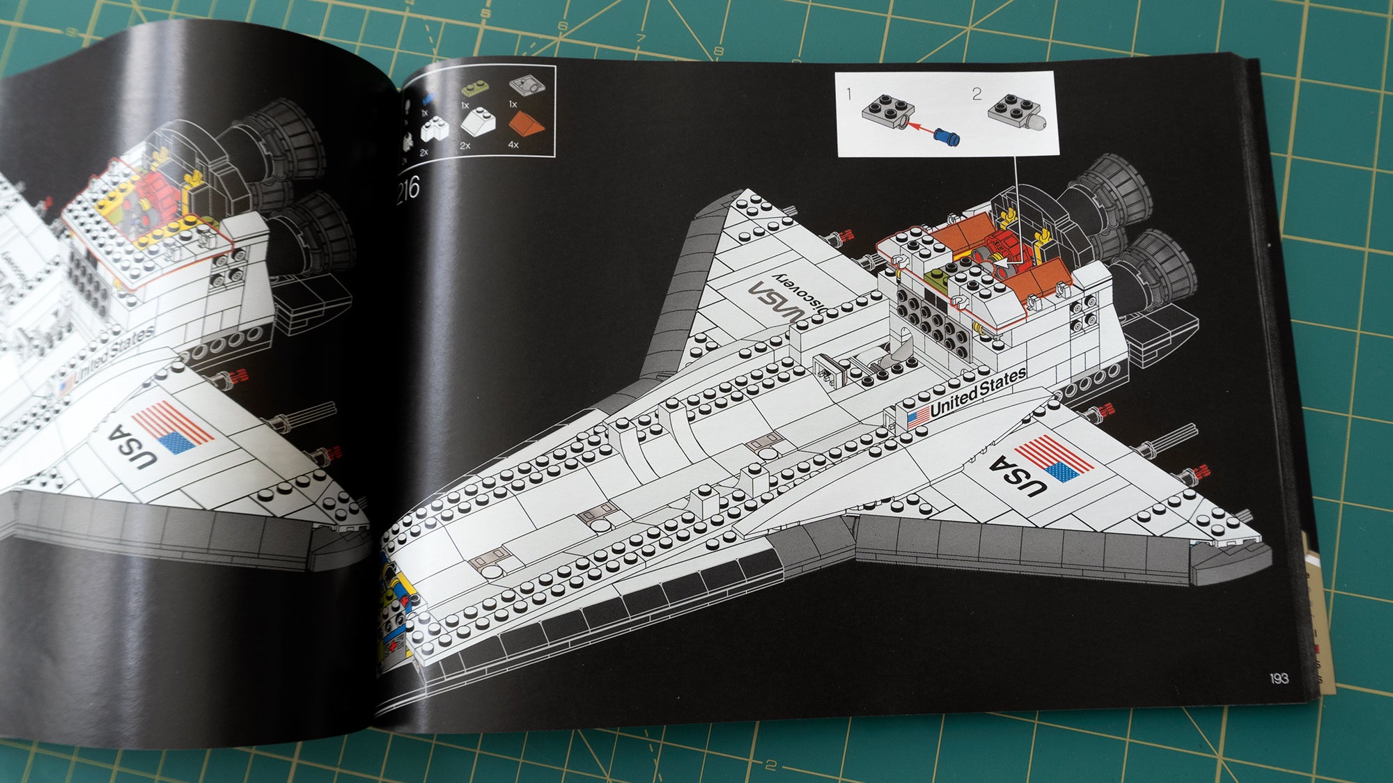 Lego has already announced that it's moving away from instruction manuals featuring black backgrounds, but not soon enough for the Discovery model to avoid them. (Photo: Andrew Liszewski/Gizmodo)