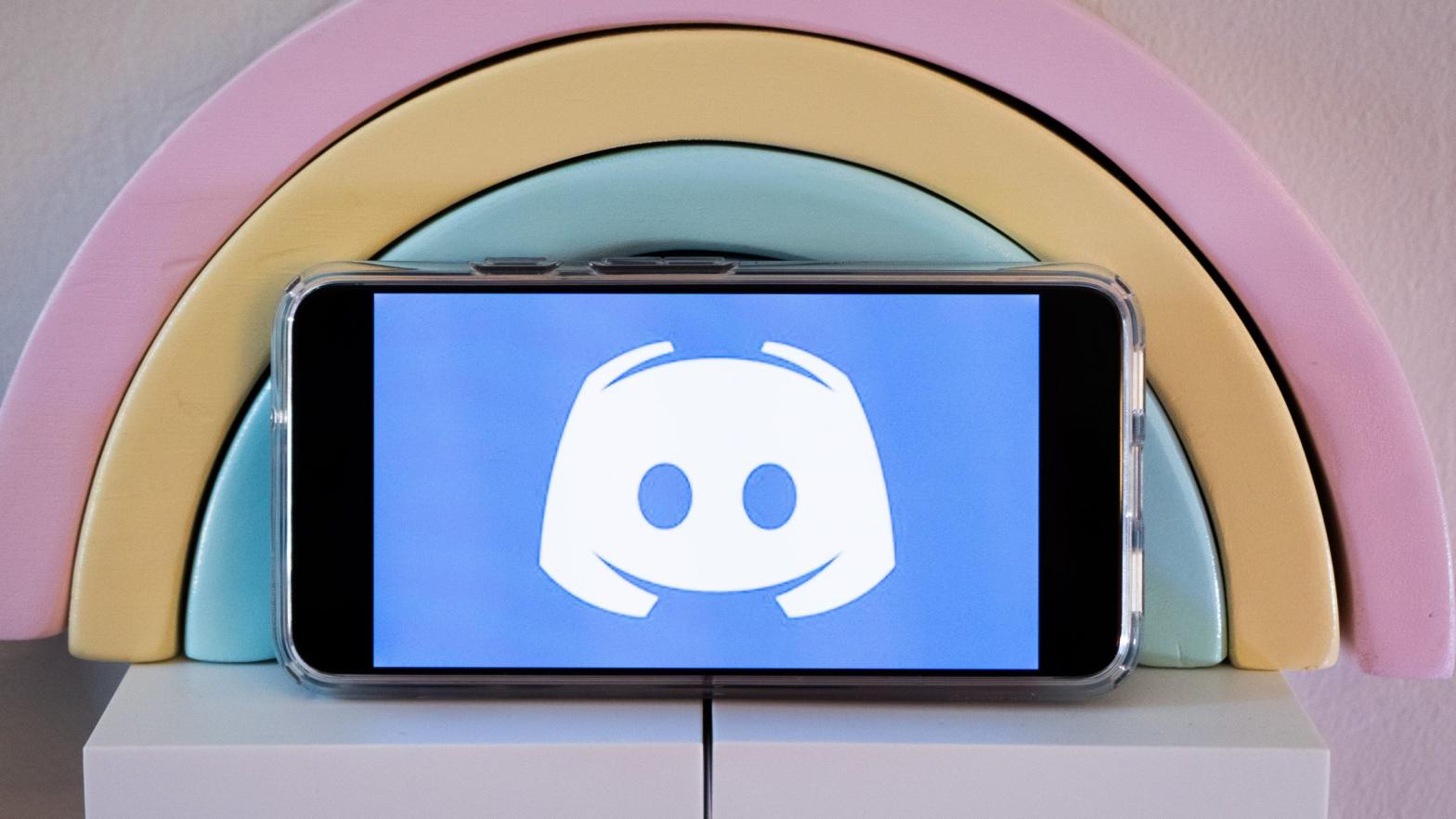 Discord's new partnership with PlayStation could help it become the chat app for every platform. (Photo: Florence Ion/Gizmodo)