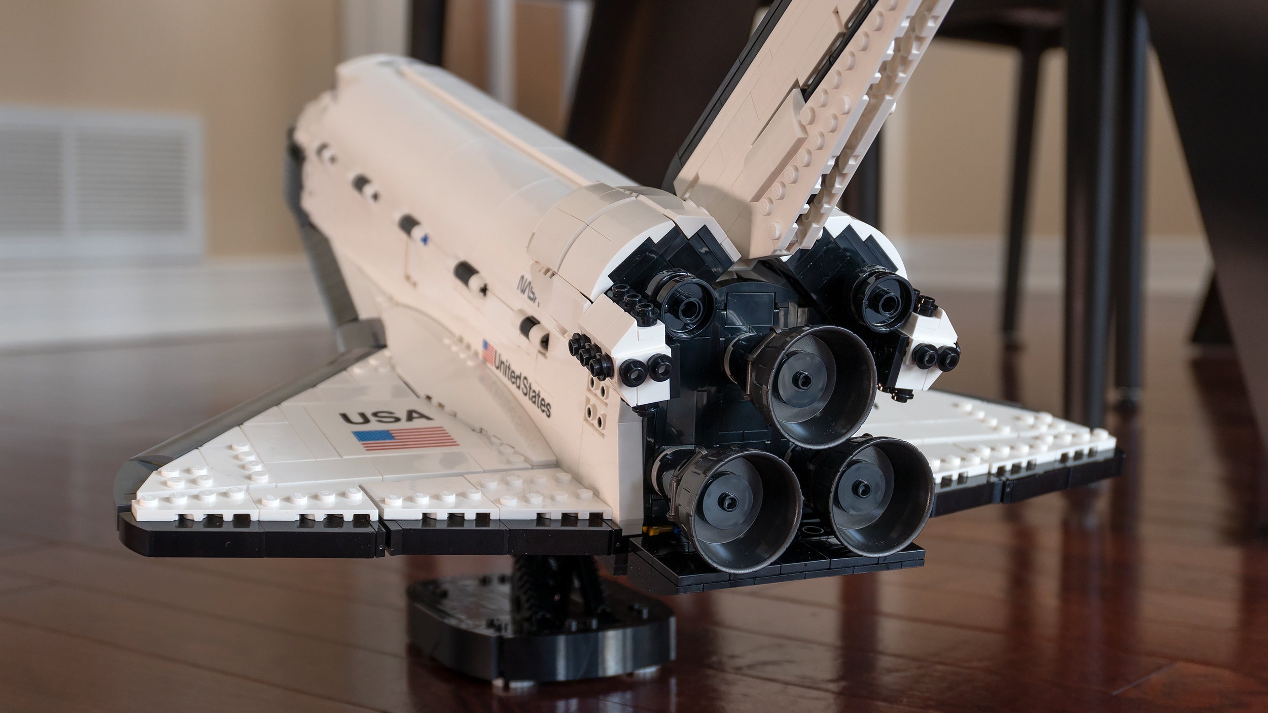 The final results are a great display piece, and the added bits of functionality make for a really enjoyable build. (Photo: Andrew Liszewski/Gizmodo)