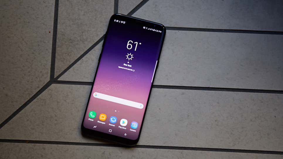 The Galaxy S8, an impressive device when it was released in 2017, will no longer receive security updates from Samsung.  (Photo: Alex Cranz/Gizmodo)